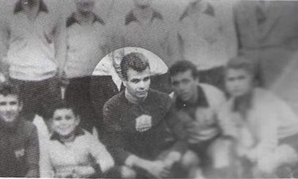 Γιάννης Πουλόπουλος: Όταν έπαιζε τερματοφύλακας στον Άγιο Ιερόθεο Περιστερίου!